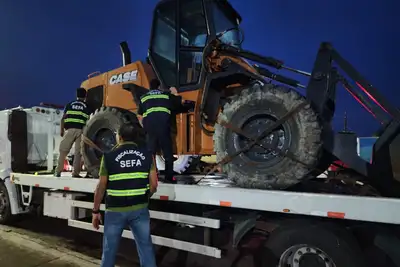 notícia: Sefa apreende máquina agrícola avaliada em R$ 200 mil em Cachoeira do Piriá