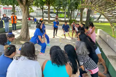 notícia: “Bloquinho da Reabilitação” leva acolhimento e movimento a acompanhantes no Hospital Metropolitano
