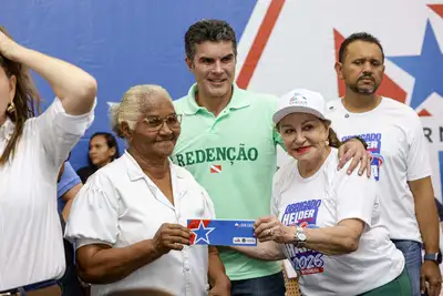 notícia: Governo do Pará entrega quase R$ 4 milhões via benefício habitacional para famílias de Redenção 
