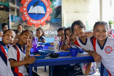 notícia: Governo do Pará garante alimentação regionalizada e segurança nutricional para alunos da rede pública