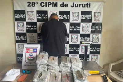 notícia: Polícia Militar apreende 22 kg de skunk e efetua prisão por tráfico de drogas em Juruti