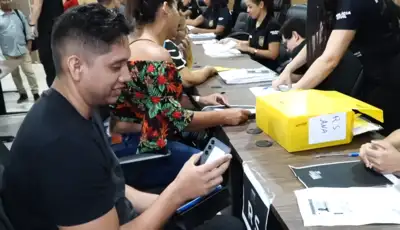 notícia: Cerca de 500 celulares são devolvidos aos donos pela Polícia Civil, nesta quarta-feira (25) 