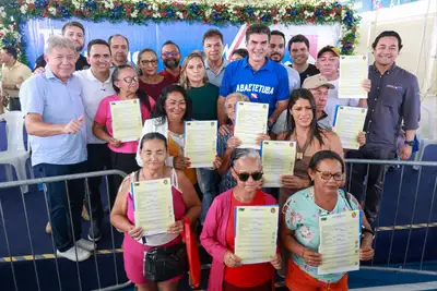 notícia: Pará avança na regularização fundiária com entrega de 500 títulos em Abaetetuba 