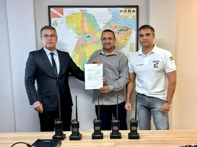 notícia: Segup fortalece Guarda Municipal de Portel com entrega emergencial de motocicleta, veículo e rádios comunicadores