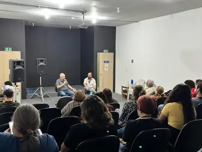 notícia: Escritor Edyr Augusto conversa com leitores sobre cultura e literatura