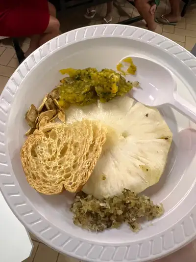 Doce de abóbora e cocada feita com casca de abacaxi e sementes de abóbora assadas