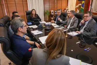 notícia: Governadora Hana reúne com a cúpula da segurança pública do Pará e define chamada para aprovados nos concursos da PM e Corpo de Bombeiros