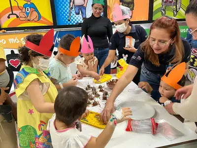 notícia: Hospital Oncológico Infantil oferece o sabor e a alegria da Páscoa a pacientes internados