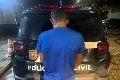 notícia: Polícia Civil prende homem investigado por roubo à joalheria de Belém 