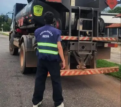 notícia: Sefa apreende 10 mil litros de gasolina de aviação em Conceição do Araguaia