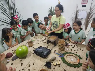 notícia: Escola estadual de Ananindeua promove culminância da Semana dos Povos Indígenas com exposição interdisciplinar