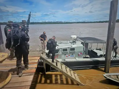 notícia: 'Piratas' são presos após roubos a três embarcações no rio Maiuatá em Igarapé-Miri 