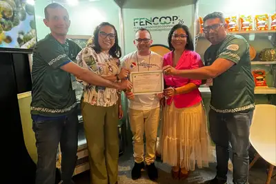 notícia: Adepará entrega registros a agroindústrias e avança com regularização sanitária no Pará