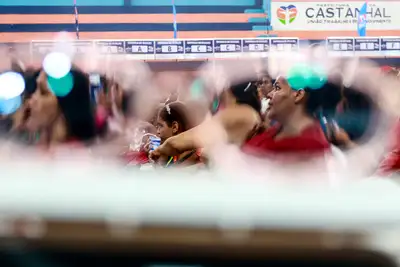 notícia: Governadora Hana Ghassan entrega mais de mil novos óculos de grau em Castanhal