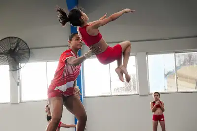 notícia: Governo do Estado reconstrói ginásio da Uepa e entrega equipamentos de ponta para a ginástica artística paraense