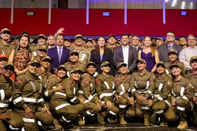 notícia: Governadora Hana Ghassan oficializa a maior promoção da história do Corpo de Bombeiros, para 580 militares