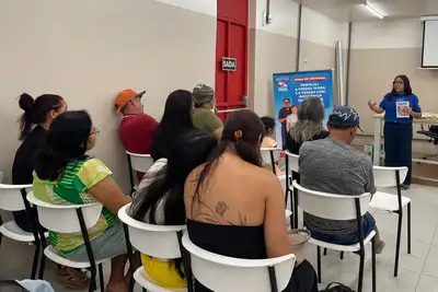 notícia: Seirdh orienta moradores de Icoaraci e Outeiro, em Belém, sobre como se proteger de crimes virtuais