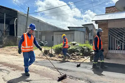 notícia: NGTM inicia manutenção de vias alternativas para construção de viaduto na avenida João Paulo II