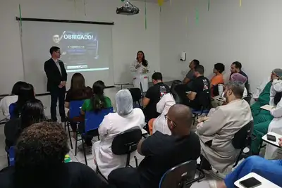 notícia: Hospital Jean Bitar promove simpósio sobre humanização, segurança assistencial e direitos do paciente