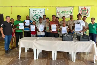 notícia: Emater amplia acesso de agricultores familiares de Mãe do Rio a políticas públicas com emissão do CAF