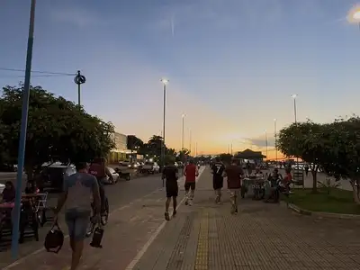 notícia: Cartão postal da cidade, orla de Santarém impulsiona o lazer e o bem-estar da população