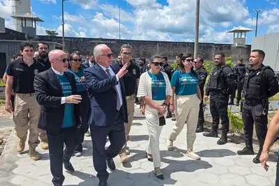 notícia: Seap entrega fábrica de artefatos de concreto em Breves, com presença do presidente do STF, ministro Edson Fachin 