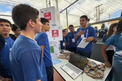 notícia: Ciência, sustentabilidade e protagonismo estudantil marcam Feira do Meio Ambiente em escola de Belém
