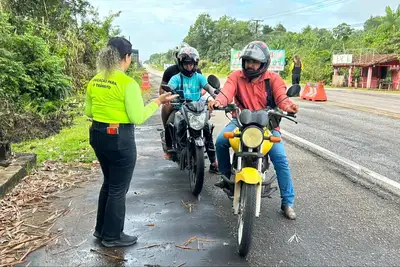 notícia: Detran intensifica ações educativas em Santa Bárbara e Capanema durante o feriado de Corpus Christi
