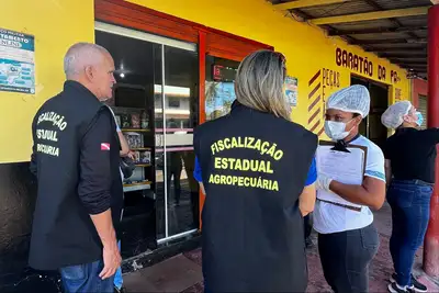 notícia: Em Salvaterra, Adepará e Sespa orientam produtores de açaí para prevenção ao Mal de Chagas