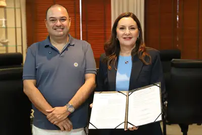 notícia: Governadora Hana Ghassan assina convênio para nova orla de Vigia