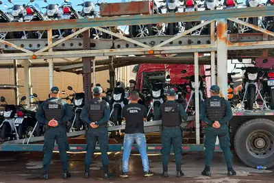 notícia: Fiscalização da Sefa no Tapajós intercepta carga irregular de motocicletas vindas de Manaus