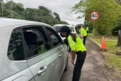 notícia: Férias de julho: Detran orienta condutores a regularizarem CNH e licenciamento antes de viajar
