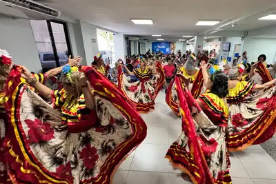 notícia: Hospital de Clínicas leva tradição junina aos pacientes e reforça ações de humanização durante o mês de junho