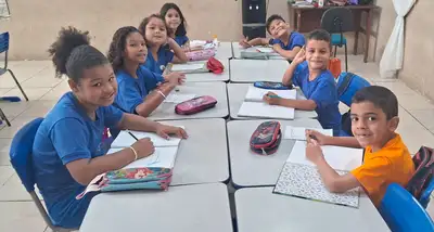 notícia: Programação de férias em escolas estaduais alia reforço escolar, esporte, cultura e convívio