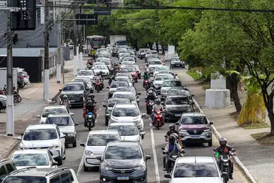 notícia: Proprietários de veículos com final de placas 70 a 90 têm descontos no IPVA até dia 14 de setembro
