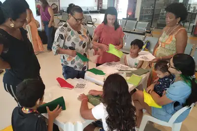 notícia: Seju promove oficina de fantoches no Terminal Hidroviário de Belém para famílias atípicas