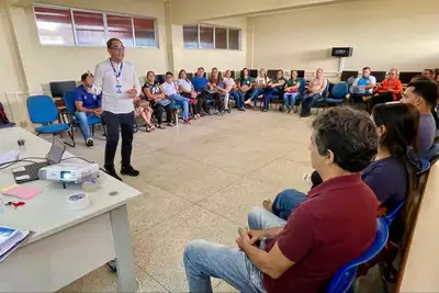 notícia: Mais de 400 mil estudantes da rede estadual retornam às aulas no próximo dia 3 de agosto
