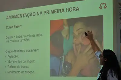 notícia: Hospital Abelardo Santos reforça orientações sobre aleitamento e desfaz mitos em Belém