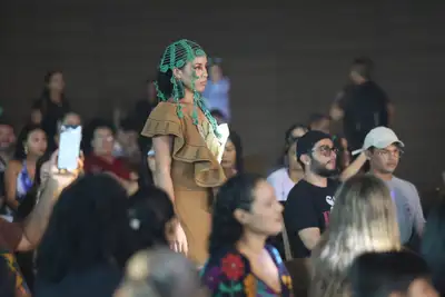 galeria: Desfile Coleção "Tramas Amazônicas” SECTET Feira do Liro 2026 