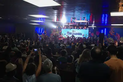 galeria: Show Trilogia e Amazônia Jazz Band Feira do Livro 2026 