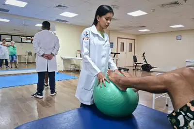 notícia: Hospital Abelardo Santos destaca importância da Fisioterapia e tecnologia na reabilitação