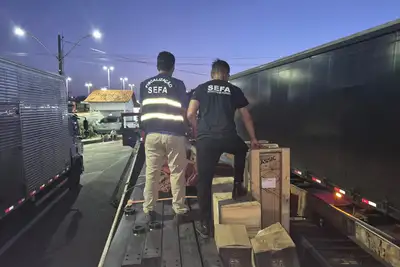 notícia: Fiscalização da Sefa apreende 29 toneladas de amêndoas de cacau e mais de 31 mil garrafas de sidra
