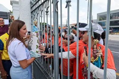 notícia: Imagem Peregrina de Nossa Senhora de Nazaré visita a sede do Governo do Pará