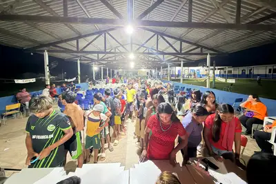notícia: Governo do Pará apresenta Sistema de REDD+ para crianças e jovens Munduruku na aldeia Sai Cinza