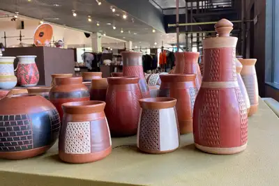 notícia: Arte ancestral de Carajás é valorizada na Casa do Artesão do Espaço São José Liberto, em Belém