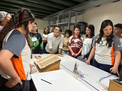 notícia: Arquivo Público do Estado recebe estudantes de Barcarena para ação de educação patrimonial